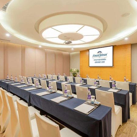 Howard Johnson Hi - Tech Plaza Чэнду Экстерьер фото